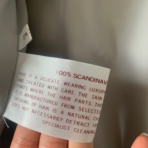 Vintage 100% Fox Fur Coat - Picture 3 of 7